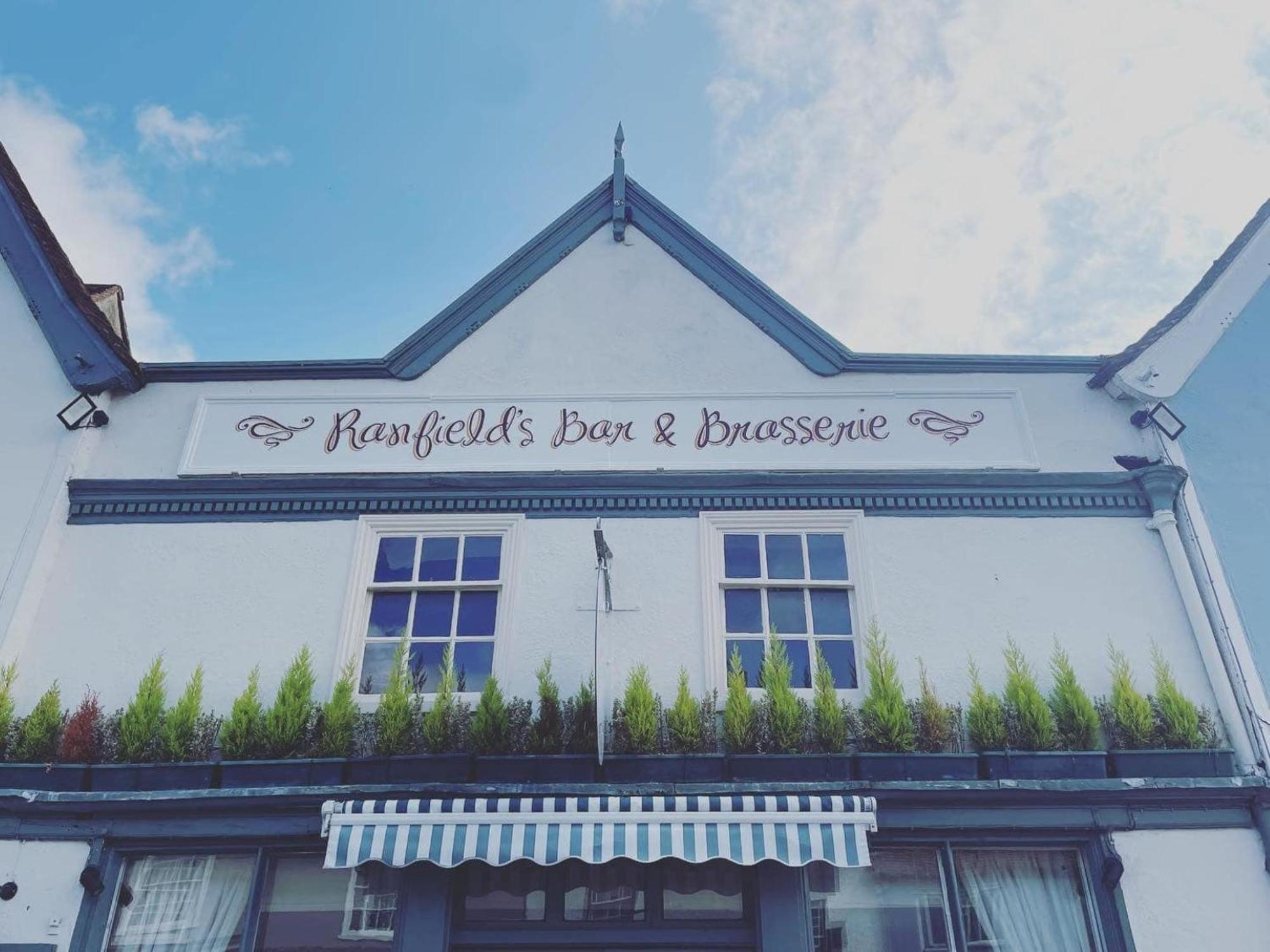 Ranfield'S Brasserie Hotel Rooms 科格索尔 外观 照片